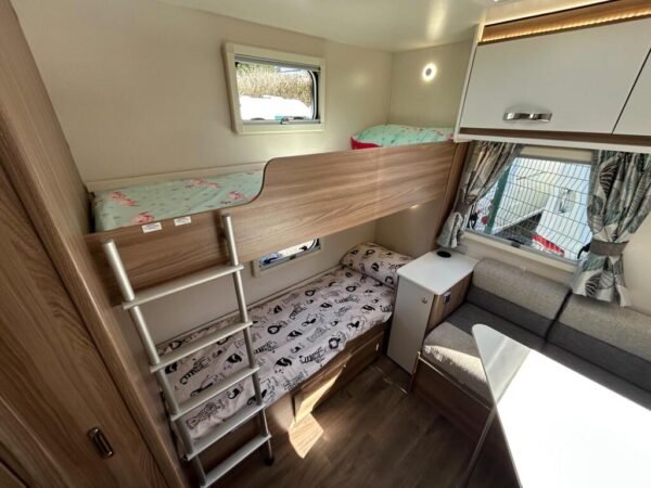 2018 Swift Charisma 565 - Image 3