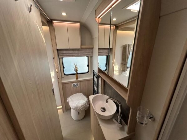 2025 Elddis Crusader Mistral - Image 11