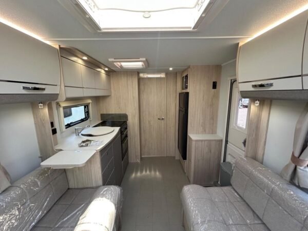 2025 Elddis Avante  860 - Image 17