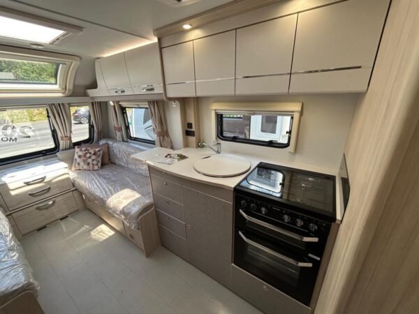 2025 Elddis Avante  860 - Image 13