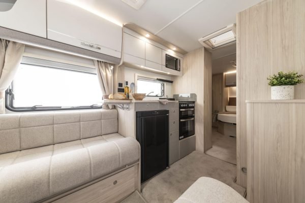 2025 Elddis Avante 550 - Image 12