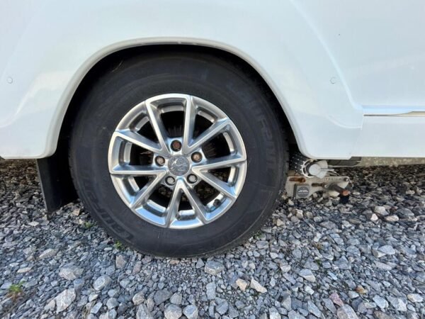 2018 Swift Charisma 565 - Image 15