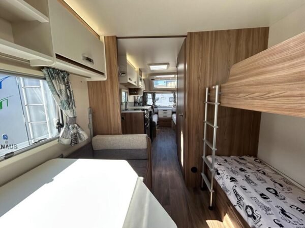 2018 Swift Charisma 565 - Image 18