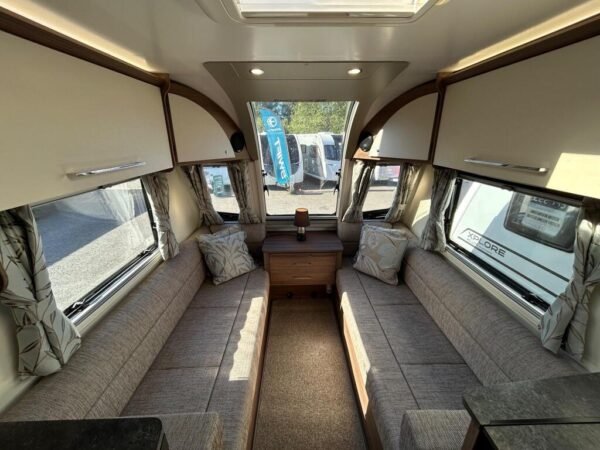 2019 Bailey Phoenix 420 SE - Image 10
